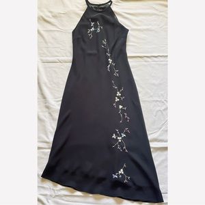 Jones Wear Y2K Asymmetrical Embellished Floral Dress